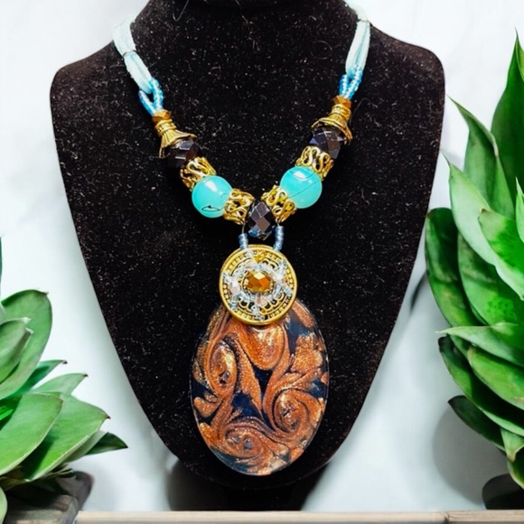 Glass Pendant and Beaded Rope Necklace - Picture 13 of 16